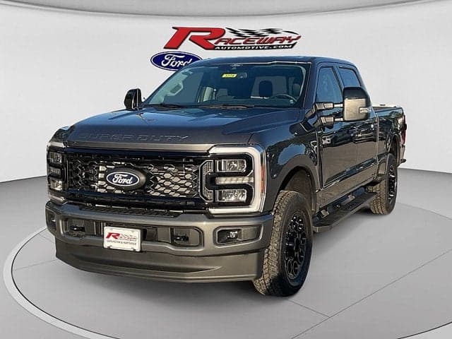 2027 Ford Super Duty F-250 SRW LARIAT — photo 1 of 5