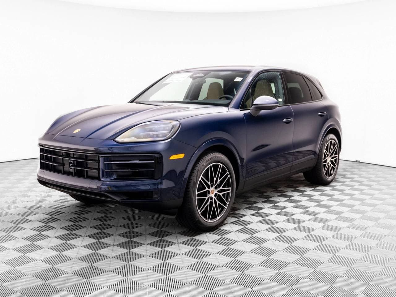 2026 Porsche Cayenne Base — photo 1 of 5