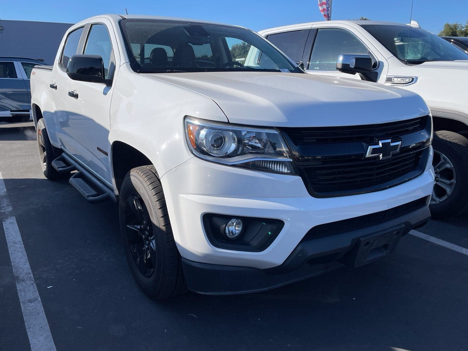 2019 Chevrolet Colorado Base — photo 1 of 5