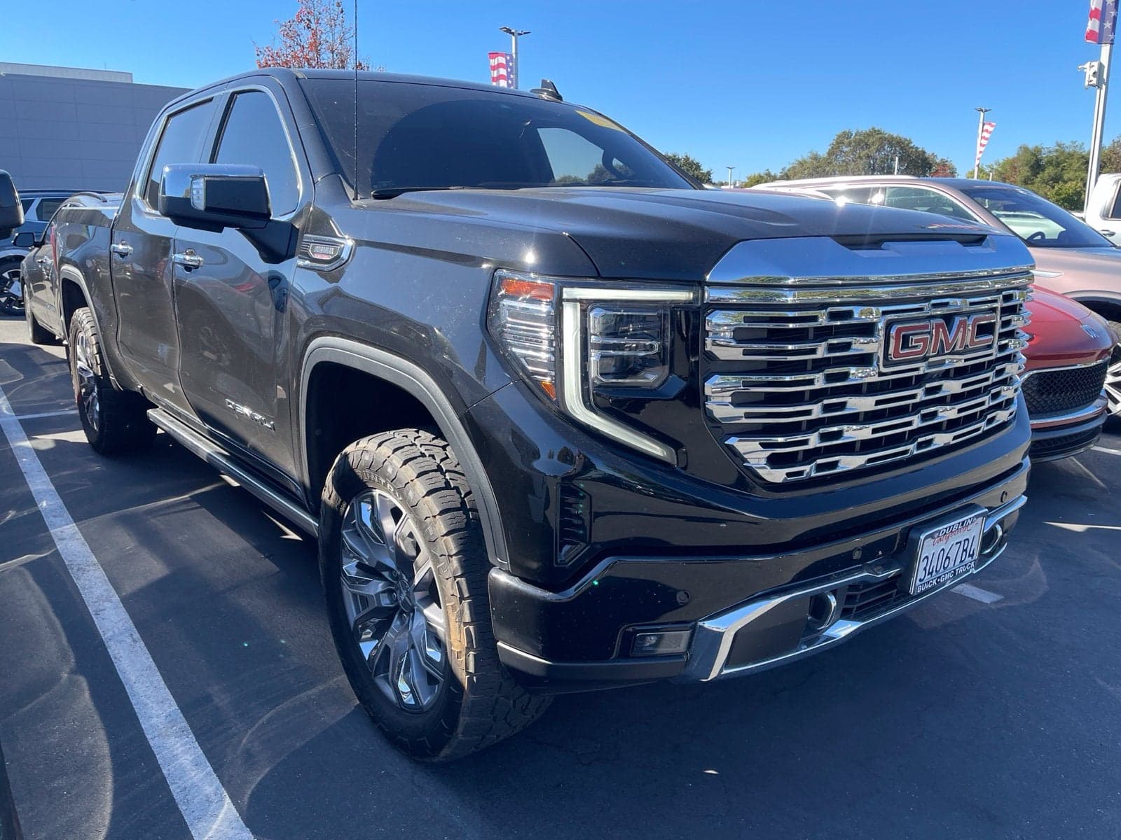 2024 GMC Sierra 1500 Denali — photo 1 of 18