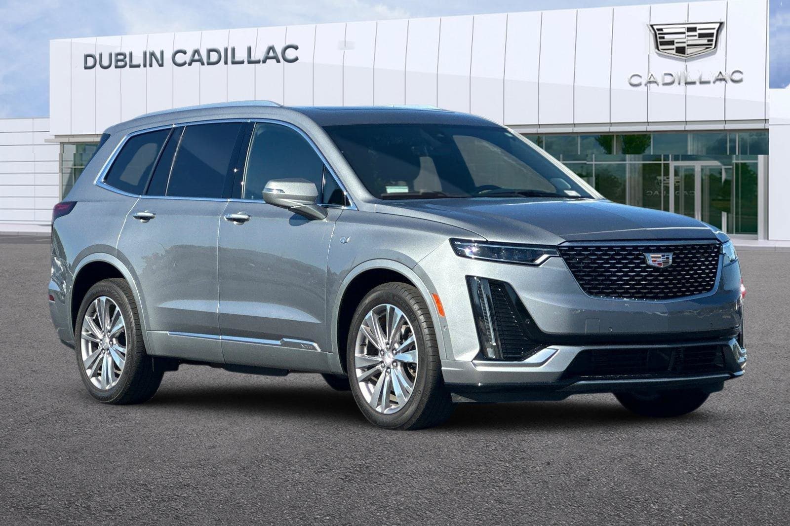 2024 Cadillac XT6 Base — photo 1 of 7