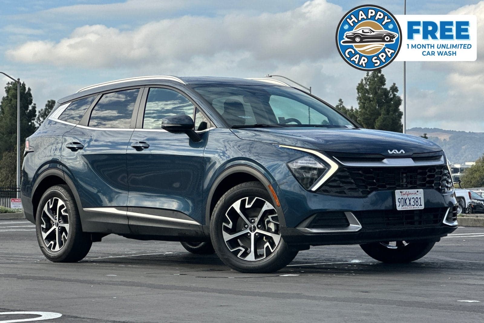 2023 Kia Sportage Hybrid EX — photo 1 of 5