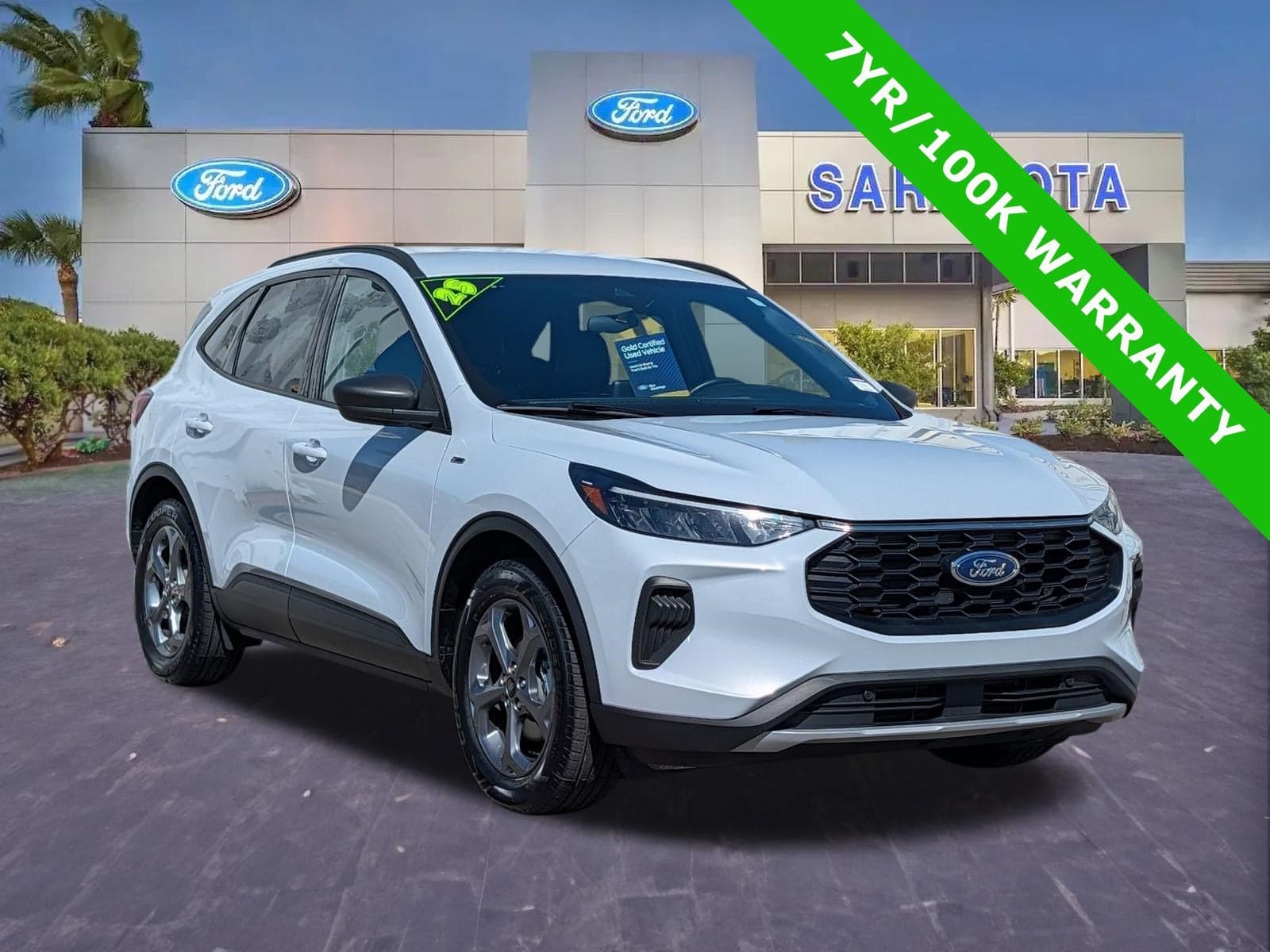 2025 Ford Escape ST-Line — photo 1 of 5