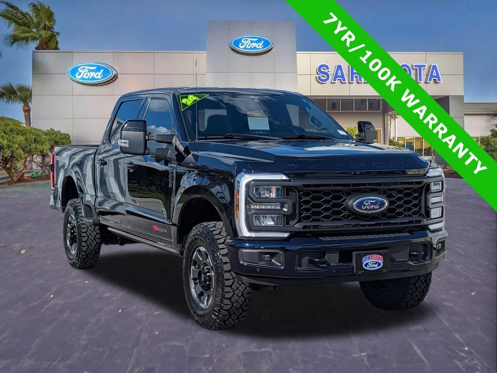 2024 Ford Super Duty F-250 SRW LARIAT — photo 1 of 34