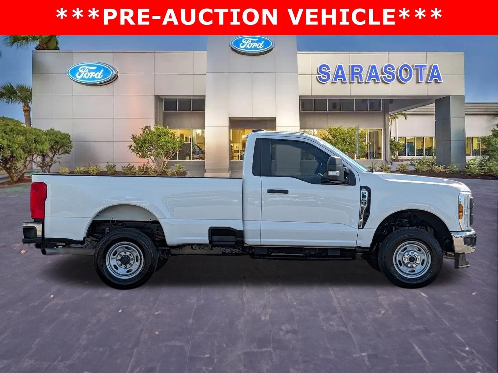2024 Ford Super Duty F-250 SRW XL — photo 1 of 28