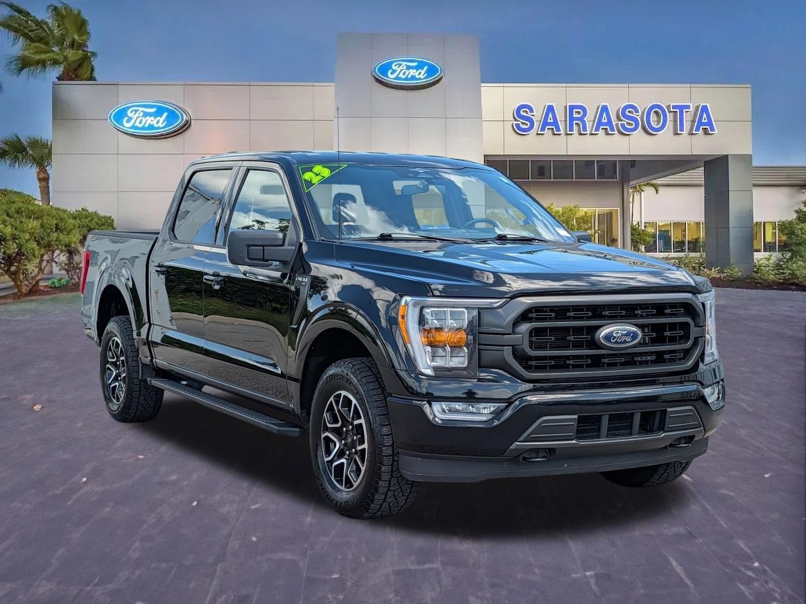2023 Ford F-150 XLT — photo 1 of 35
