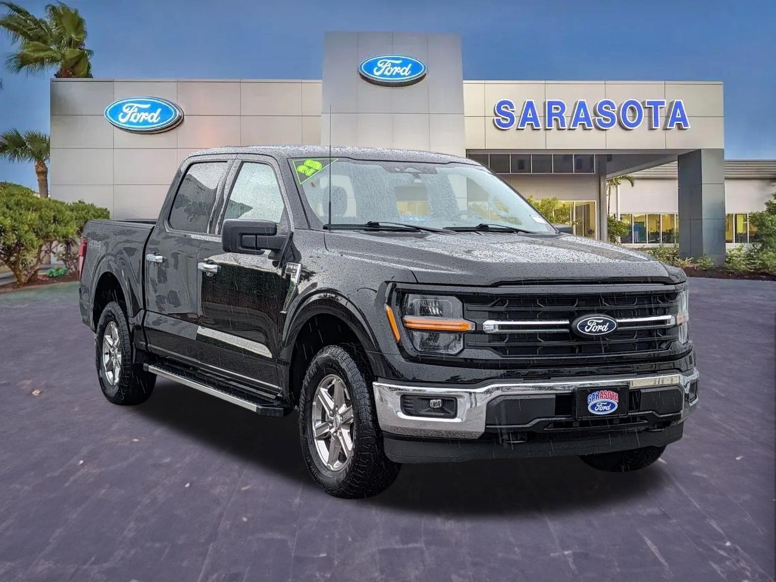 2025 Ford F-150 XLT — photo 1 of 5