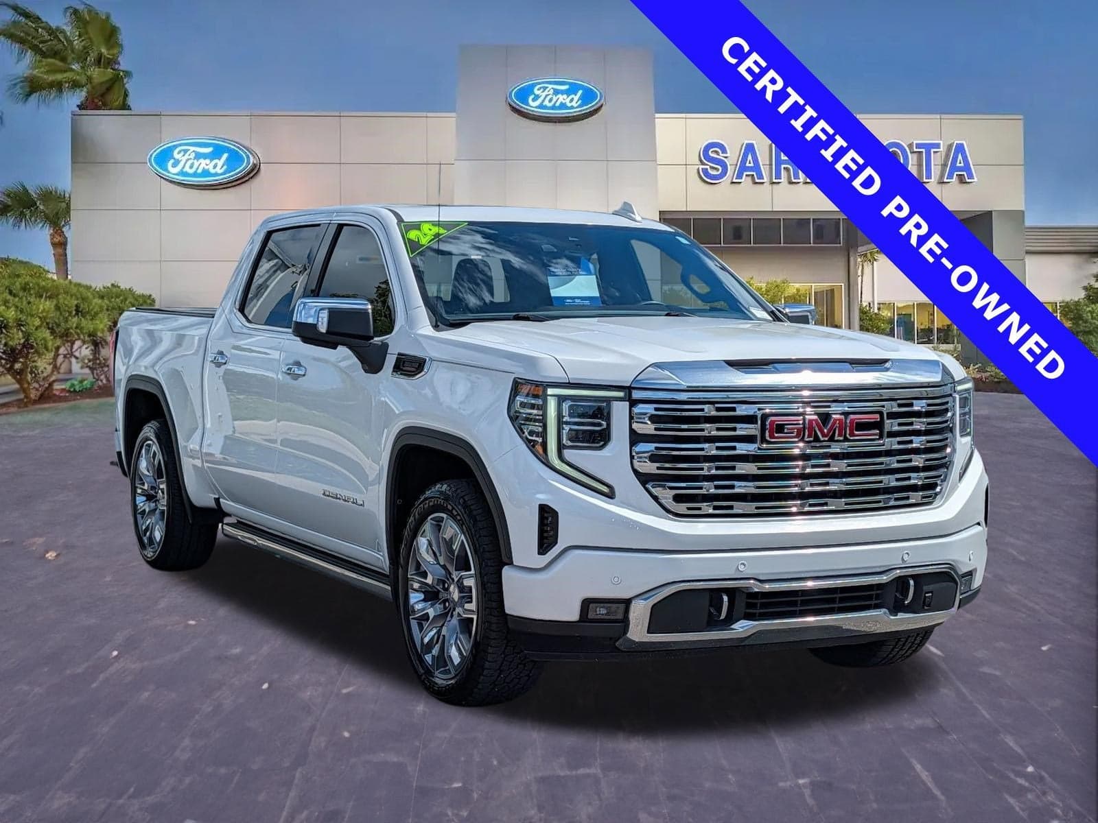 2024 GMC Sierra 1500 Denali — photo 1 of 41