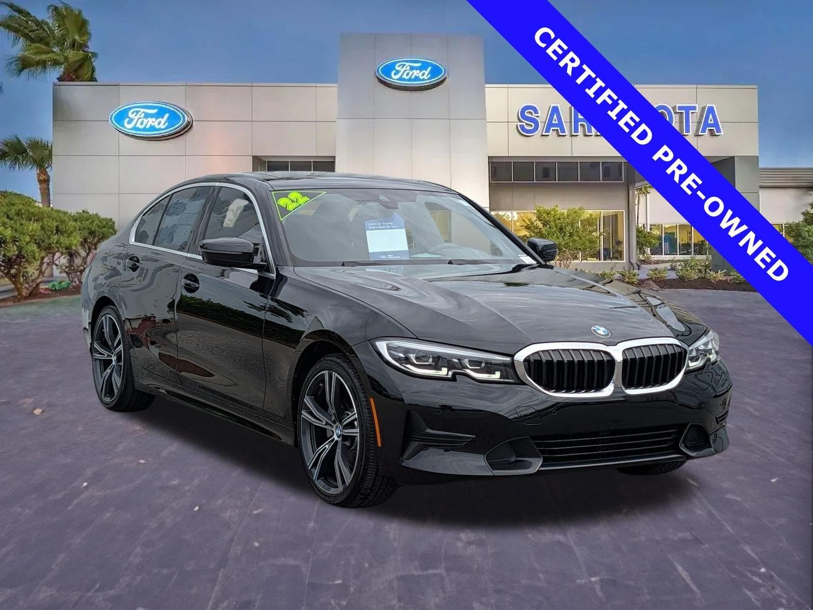2022 BMW 3 Series 330i xDrive — photo 1 of 36