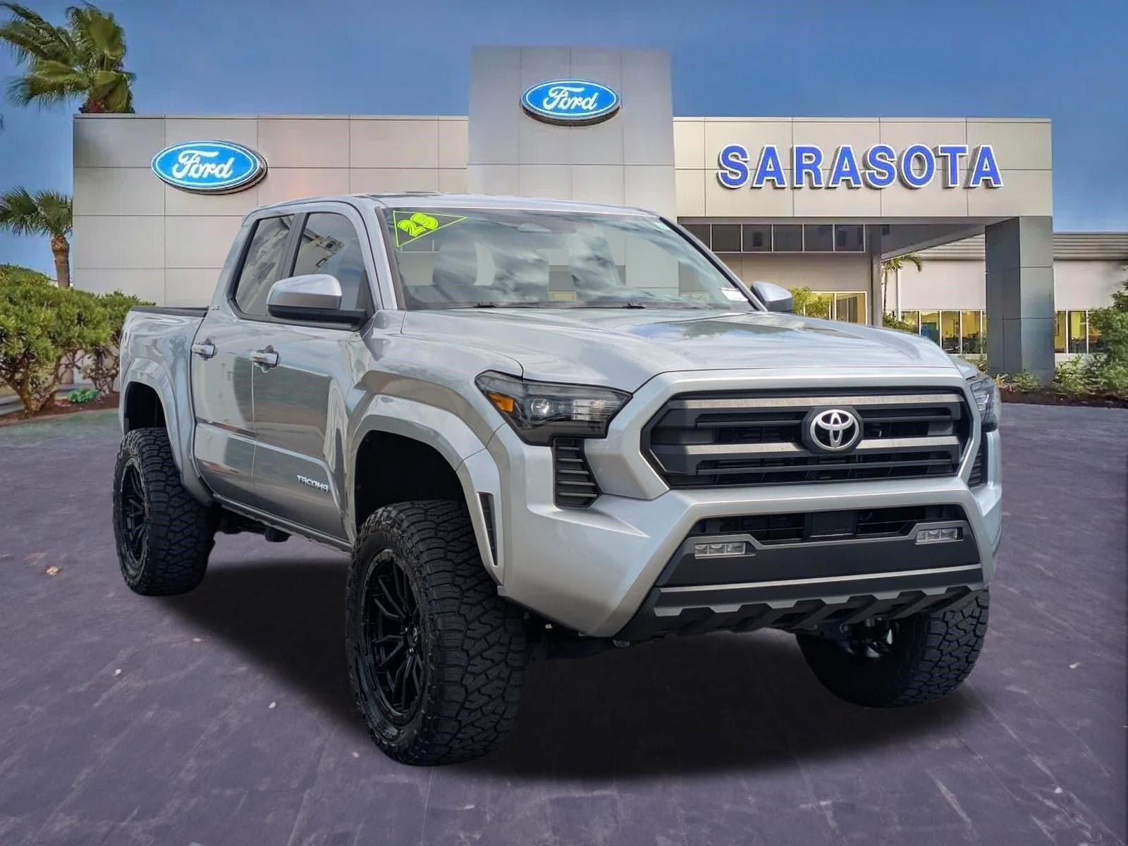 2025 Toyota Tacoma 4WD SR5 — photo 1 of 36