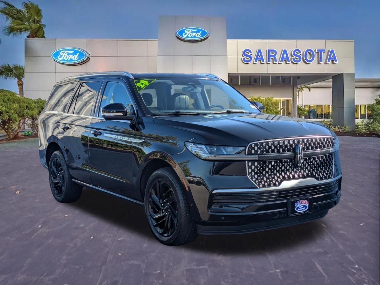 2025 Lincoln Navigator Reserve — photo 1 of 5