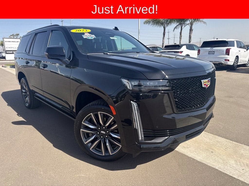2023 Cadillac Escalade 4WD Sport Platinum — photo 1 of 5