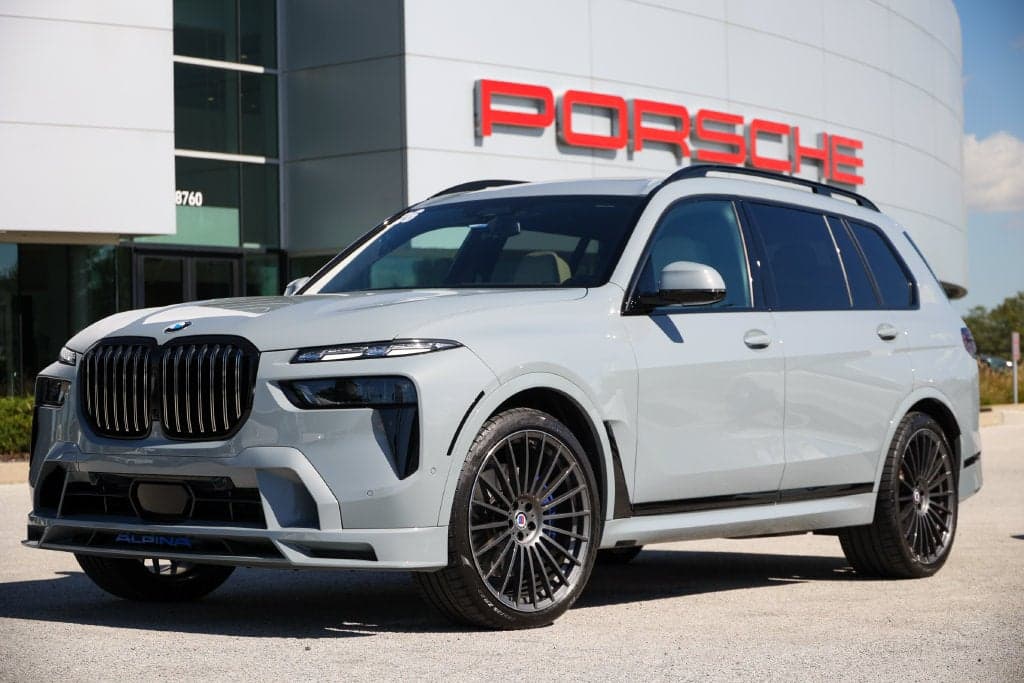 2026 BMW X7 ALPINA XB7 — photo 1 of 61