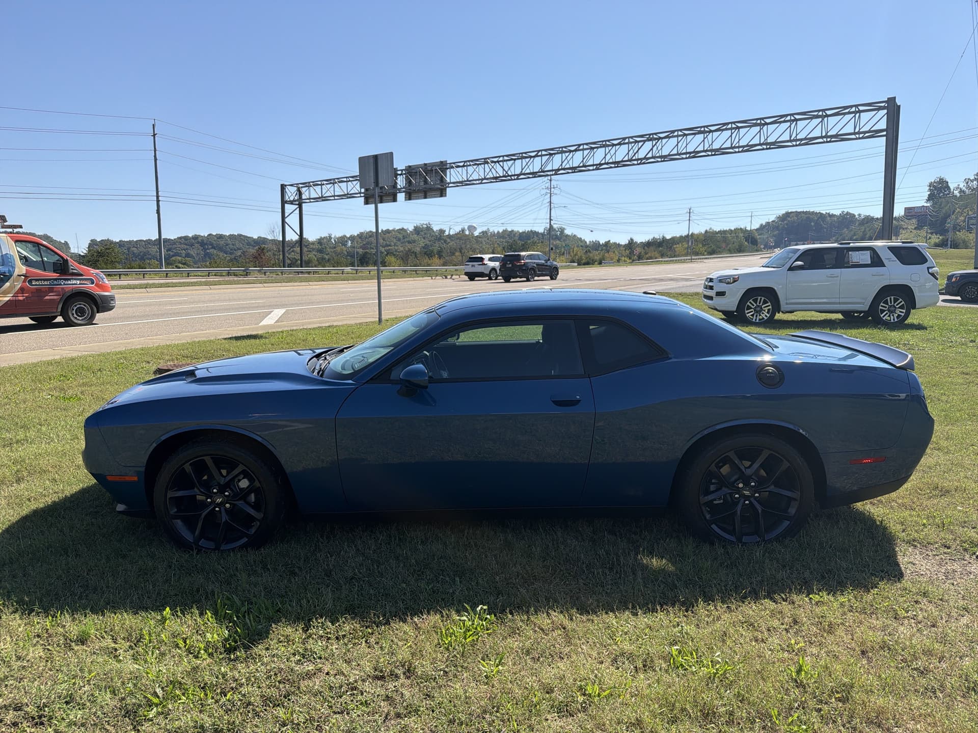 2023 Dodge Challenger SXT — photo 1 of 5