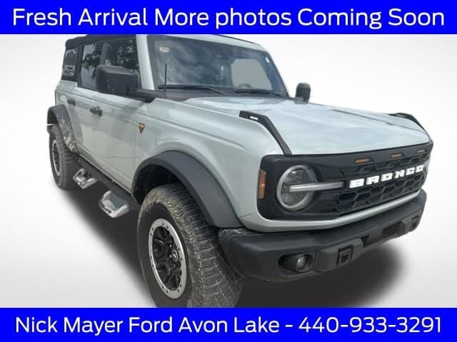 2022 Ford Bronco Badlands — photo 1 of 42