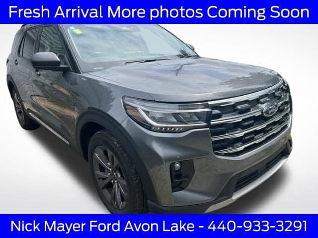 2025 Ford Explorer Active — photo 1 of 6