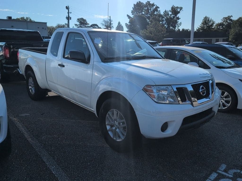 2018 Nissan Frontier SV — photo 1 of 2