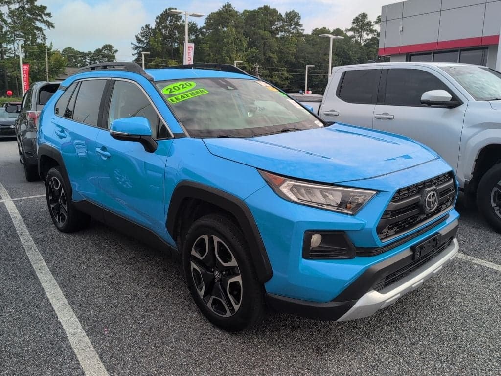 2020 Toyota RAV4 Adventure — photo 1 of 3