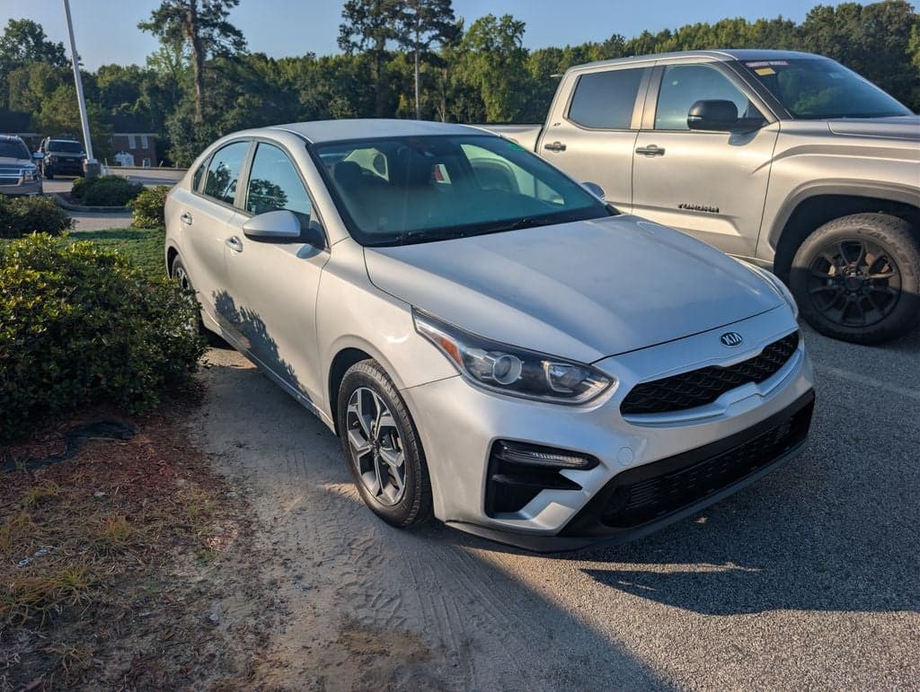 2021 Kia Forte LXS — photo 1 of 2