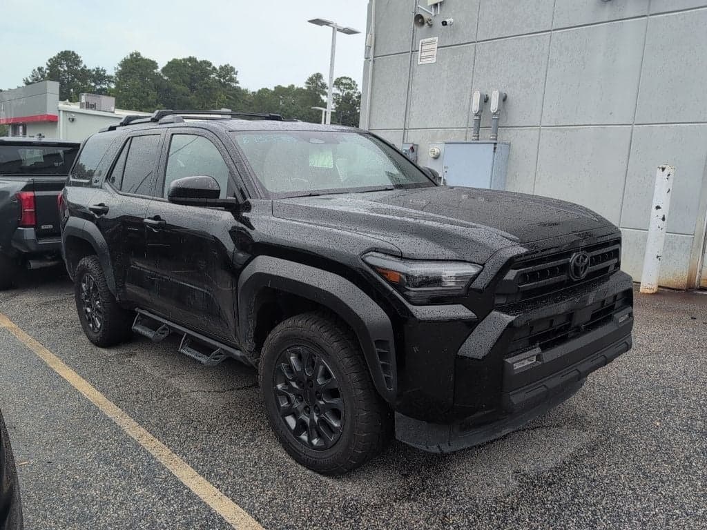 2025 Toyota 4Runner SR5 — photo 1 of 2