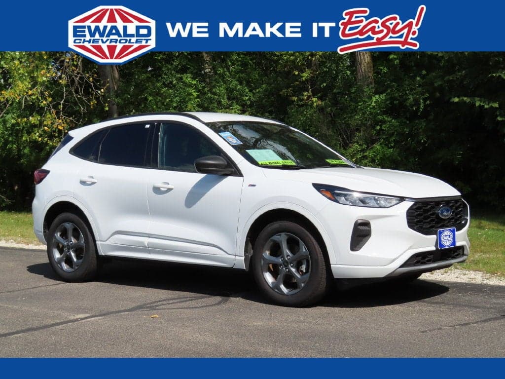 2023 Ford Escape ST-Line — photo 1 of 26
