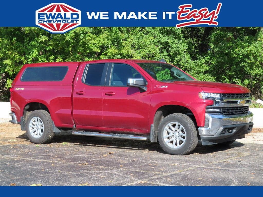 2020 Chevrolet Silverado 1500 LT — photo 1 of 11