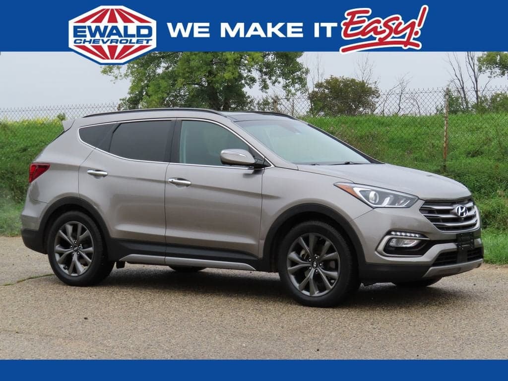 2017 Hyundai Santa Fe Sport 2.0T Ultimate — photo 1 of 10