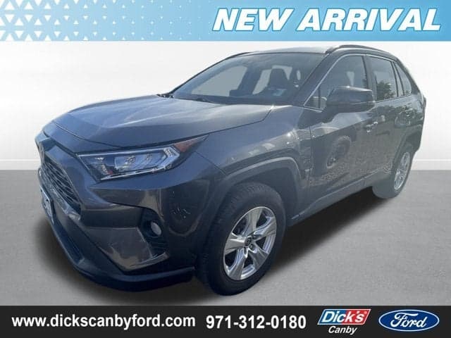 2021 Toyota RAV4 XLE — photo 1 of 2