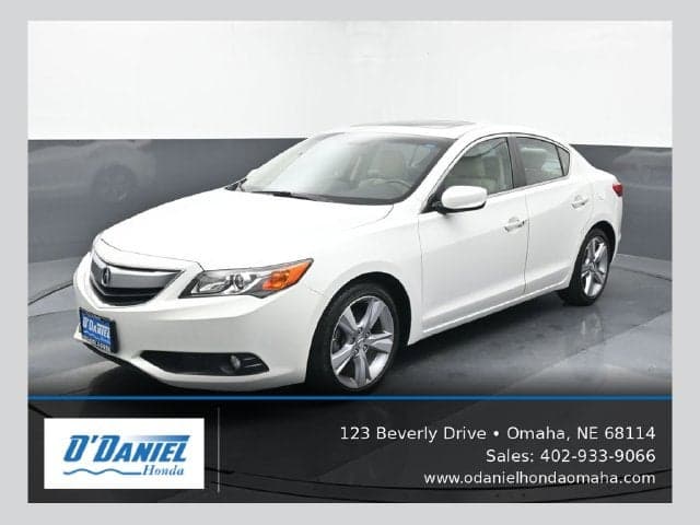 2013 Acura ILX Base — photo 1 of 46