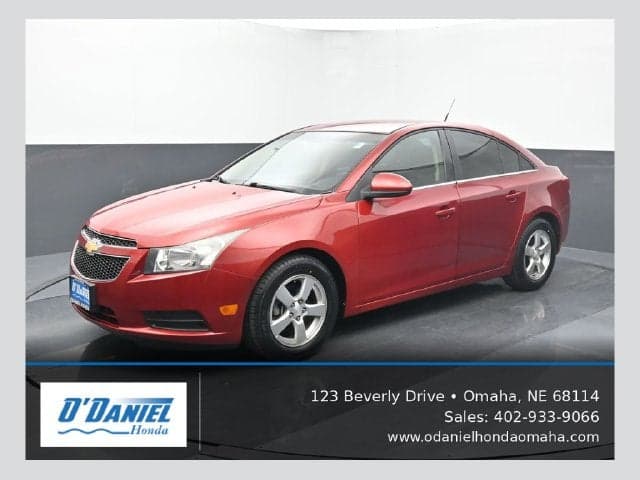 2012 Chevrolet Cruze 1LT — photo 1 of 5
