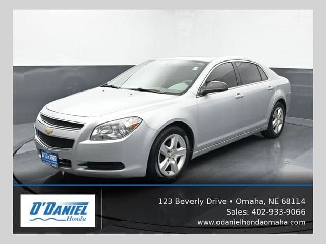 2012 Chevrolet Malibu Base — photo 1 of 5