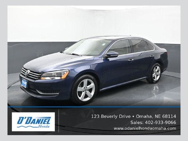 2012 Volkswagen Passat SE — photo 1 of 5