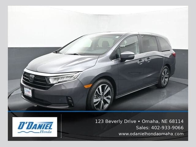 2024 Honda Odyssey Touring — photo 1 of 48