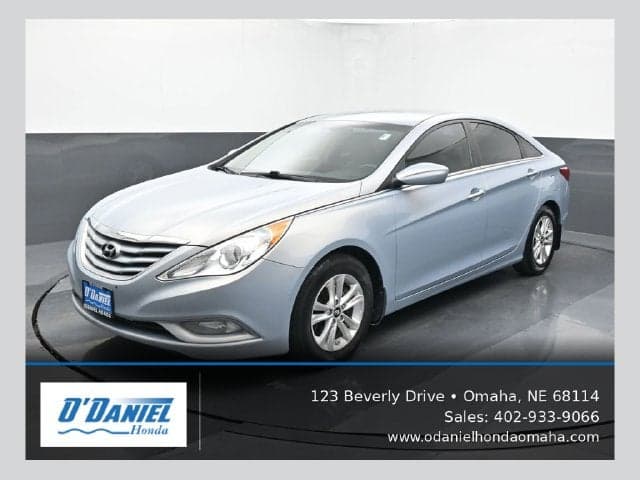 2013 Hyundai Sonata GLS — photo 1 of 5