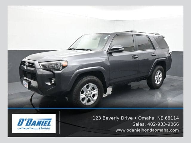 2022 Toyota 4Runner SR5 Premium — photo 1 of 58