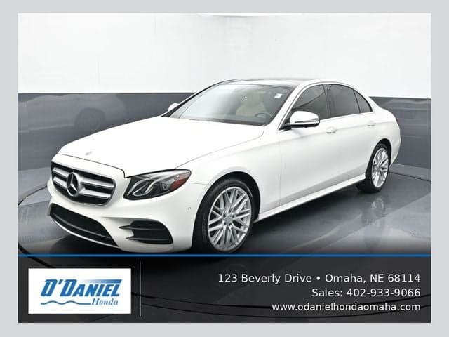 2019 Mercedes-Benz E-Class E 300 4MATIC — photo 1 of 61