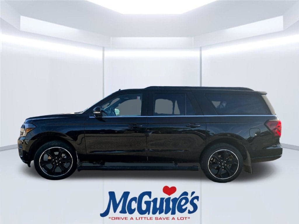 2022 Ford Expedition Limited — photo 1 of 33