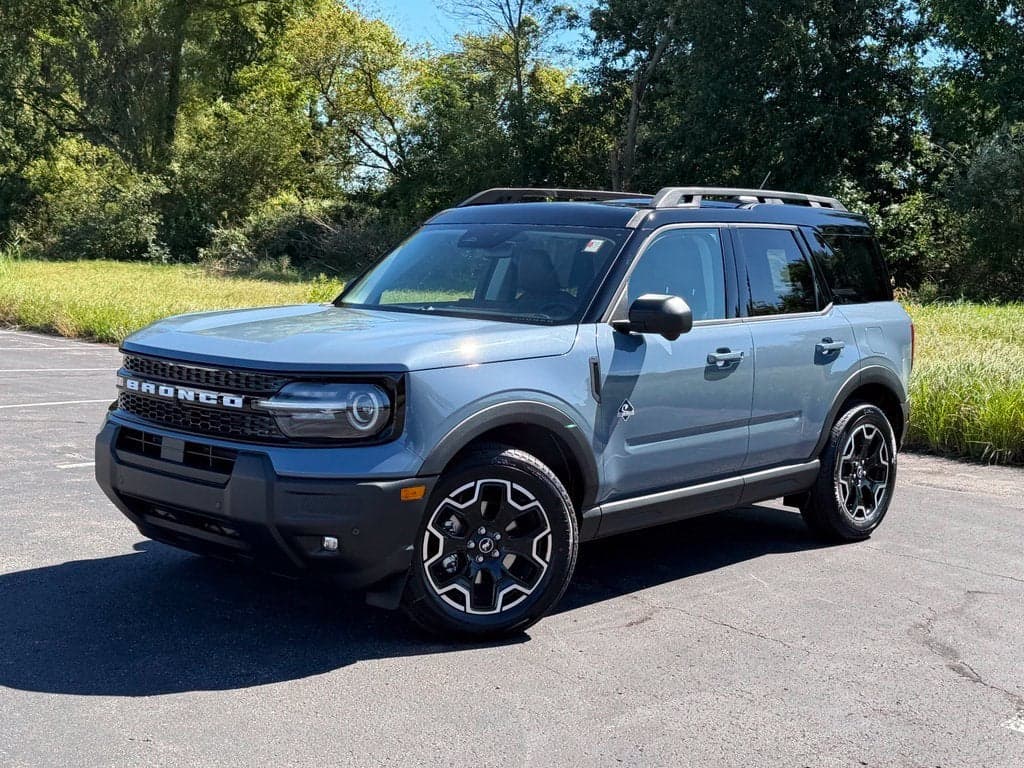 2026 Ford Bronco Sport Outer Banks — photo 1 of 5
