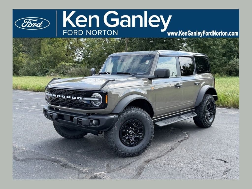 2026 Ford Bronco Badlands — photo 1 of 30