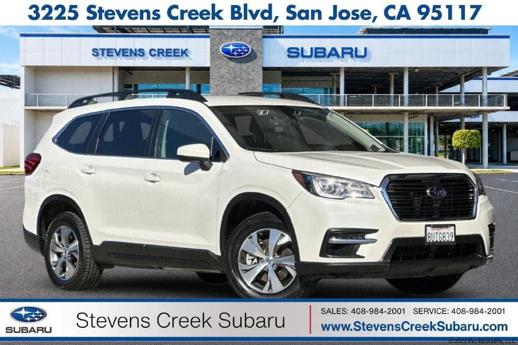 2021 Subaru Ascent Premium — photo 1 of 5