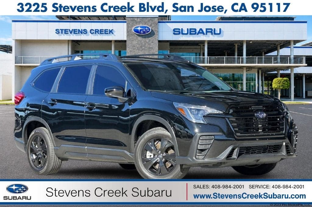 2025 Subaru Ascent Premium — photo 1 of 5