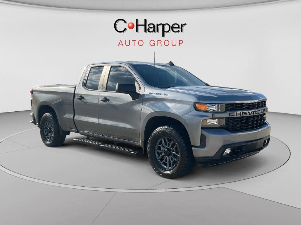 2022 Chevrolet Silverado 1500 LTD Custom — photo 1 of 5
