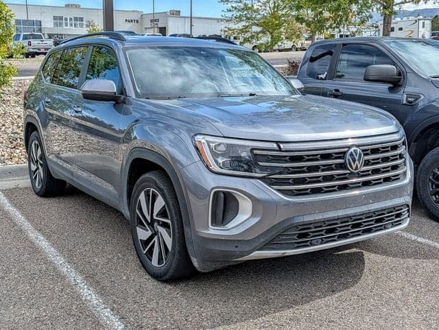2025 Volkswagen Atlas 2.0T SE w/Technology — photo 1 of 3