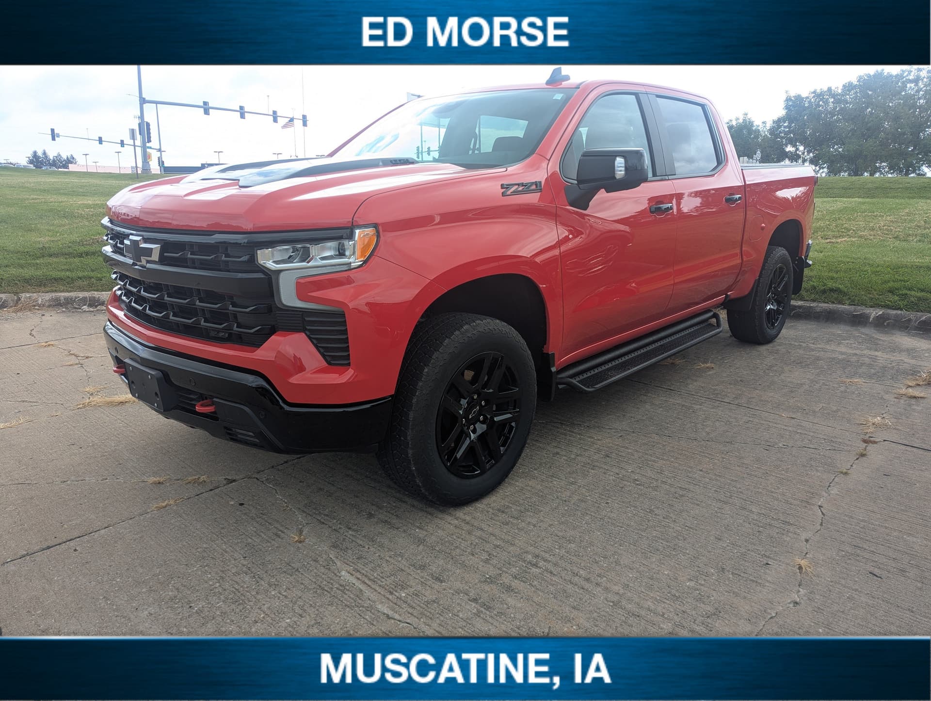 2024 Chevrolet Silverado 1500 LT Trail Boss — photo 1 of 21
