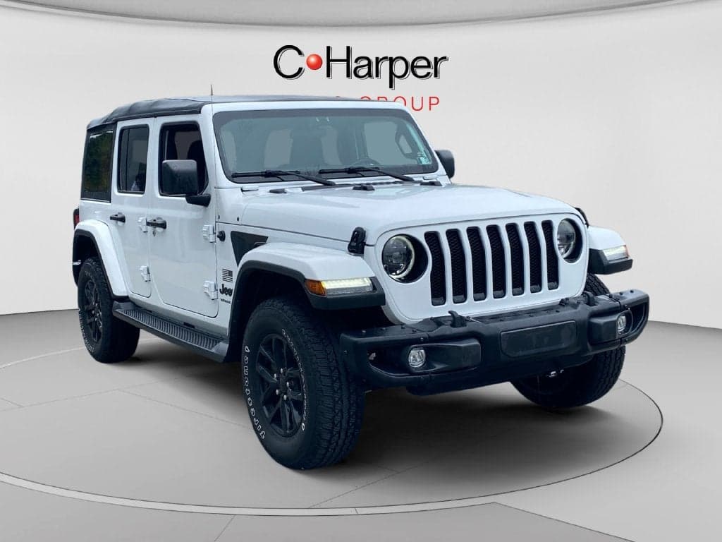 2023 Jeep Wrangler Base — photo 1 of 21