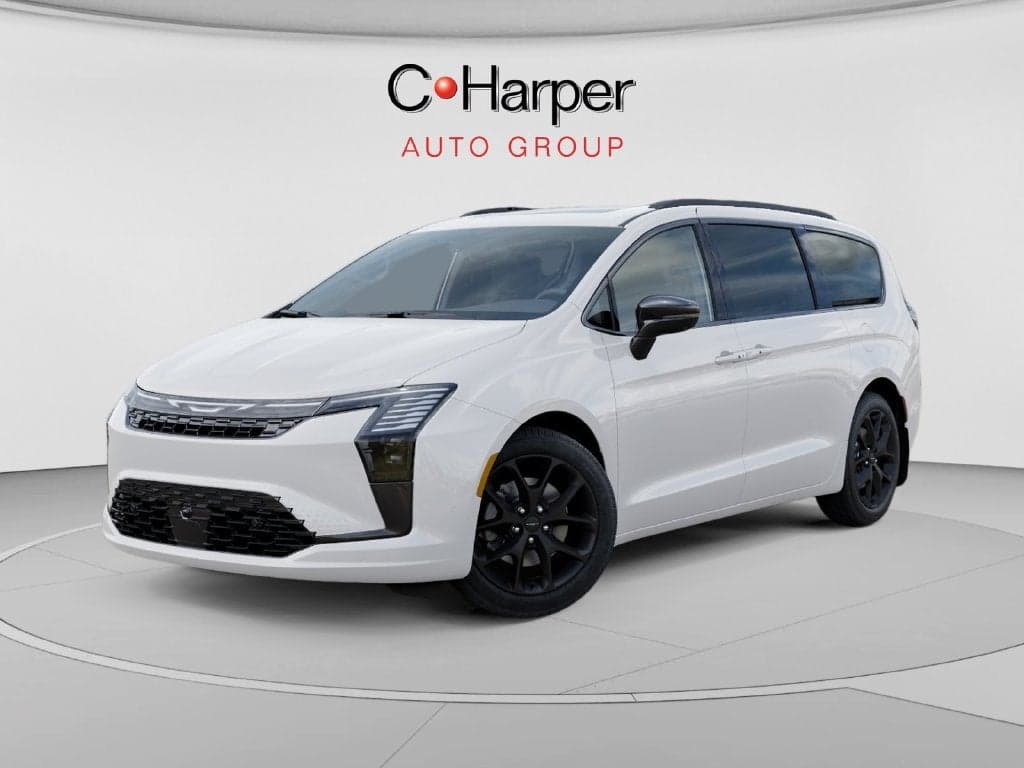 2027 Chrysler Pacifica Limited — photo 1 of 28