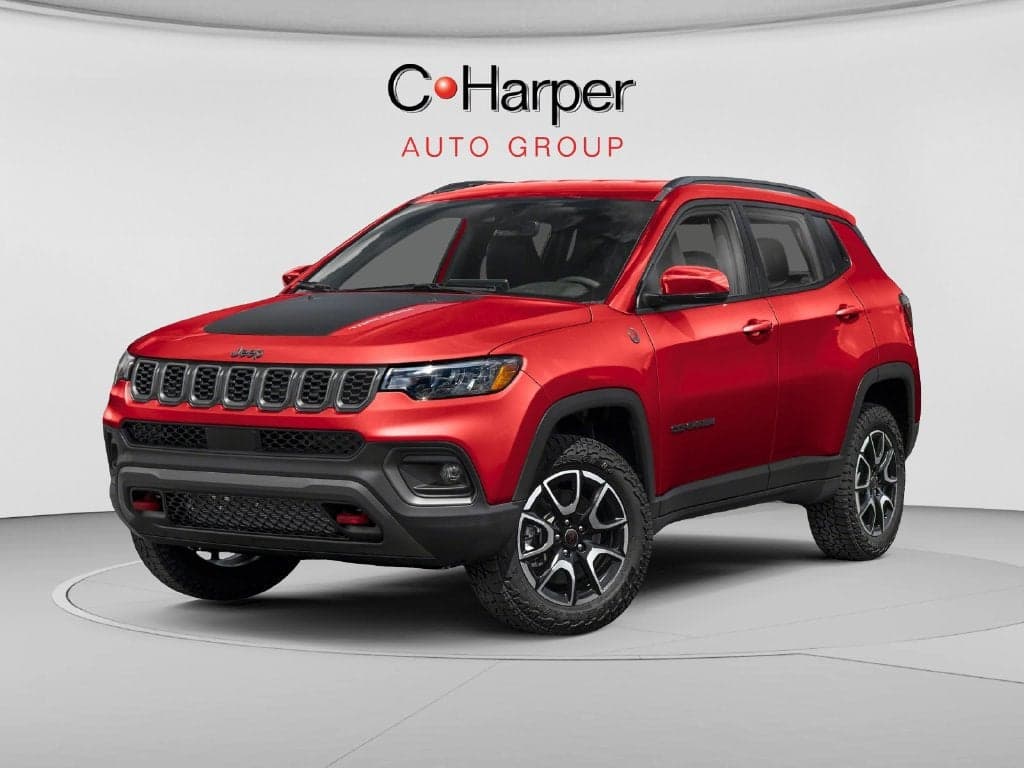 2025 Jeep Compass Trailhawk — photo 1 of 5