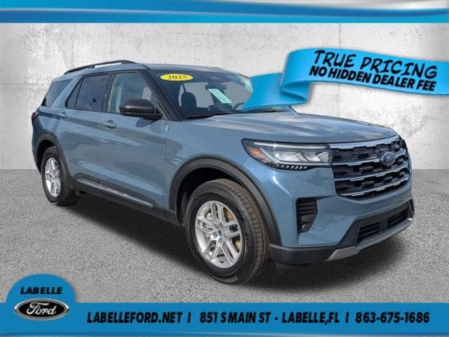 2025 Ford Explorer Active — photo 1 of 5