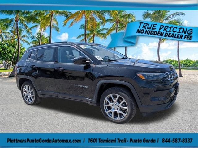 2022 Jeep Compass Latitude Lux — photo 1 of 41