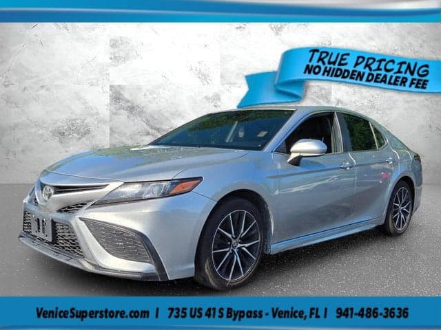 2021 Toyota Camry Base — photo 1 of 5